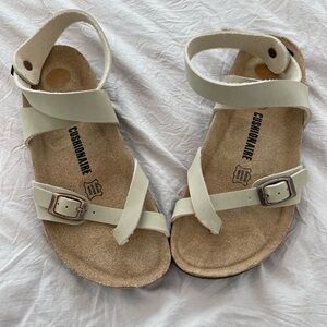 Cushionaire beige cross over ankle strap sandals